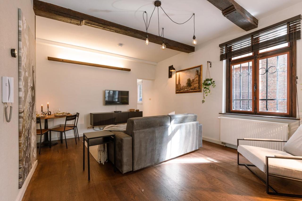 Authentic Apartment In The Heart Of אנטוורפן מראה חיצוני תמונה